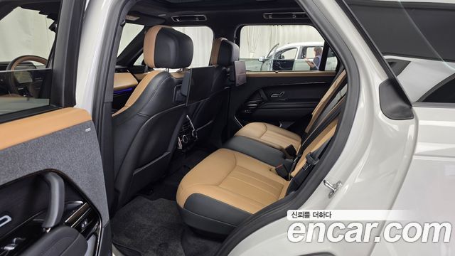 Land Rover Range Rover Sport 2024 — photo 16