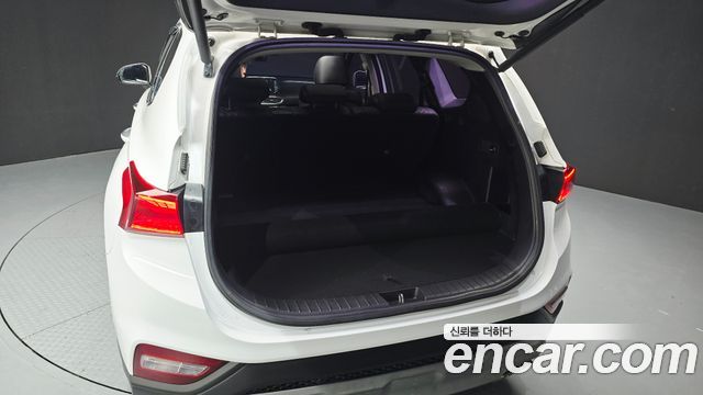 Hyundai Santafe 2019 — photo 25