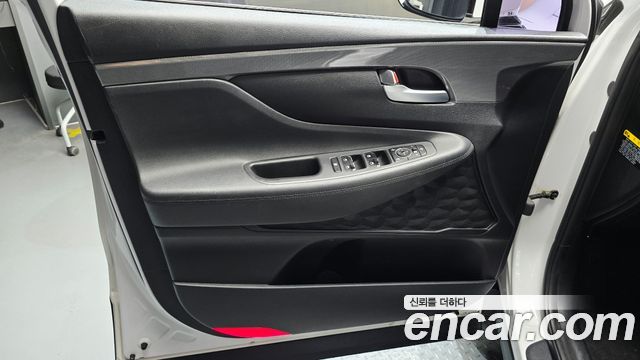 Hyundai Santafe 2019 — photo 14