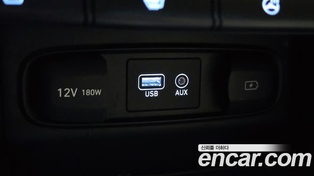 Hyundai Santafe 2019 — photo 30