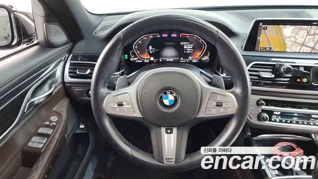 BMW 7-Series 2020 — photo 19