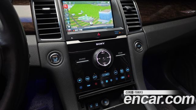Ford Taurus 2016 — photo 14