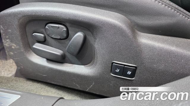 Ford Taurus 2016 — photo 19
