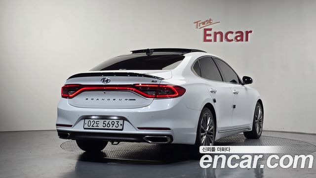 Hyundai Grandeur 2017 — photo 2
