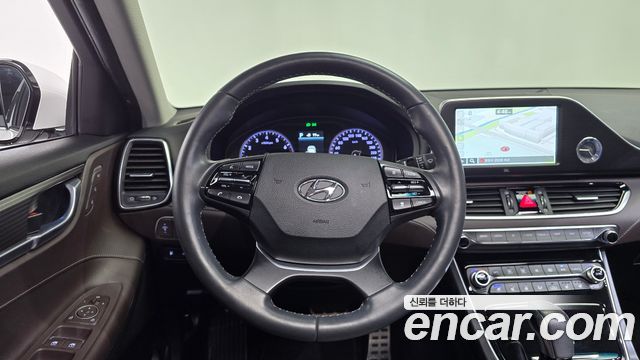 Hyundai Grandeur 2017 — photo 19
