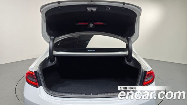Hyundai Grandeur 2017 — photo 25