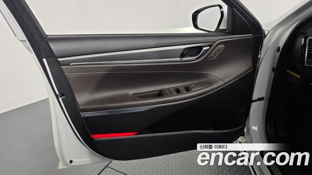 Hyundai Grandeur 2017 — photo 14