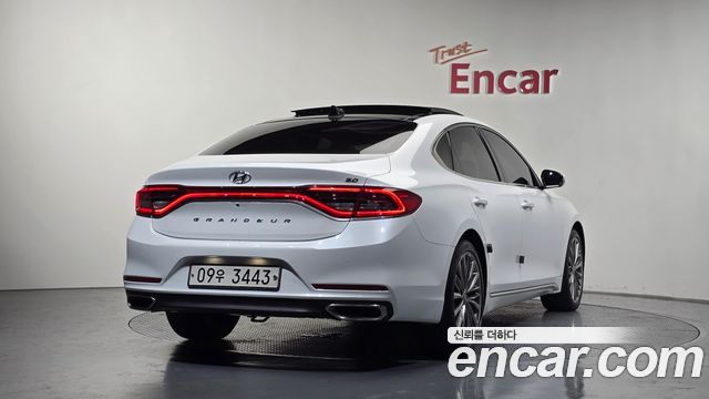 Hyundai Grandeur 2018 — photo 2