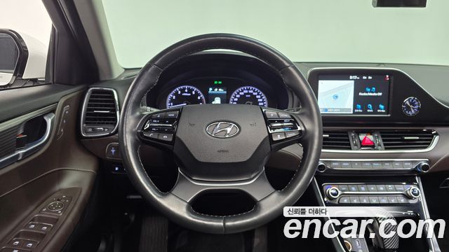 Hyundai Grandeur 2018 — photo 19