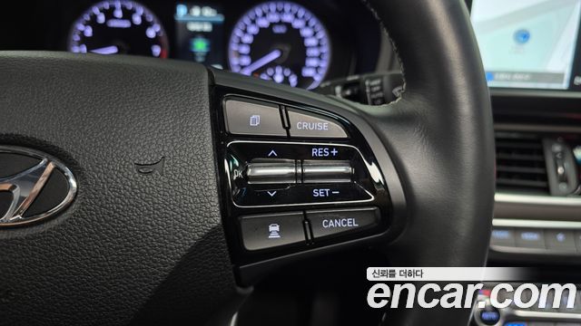 Hyundai Grandeur 2018 — photo 23