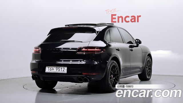 Porsche Macan 2018 — photo 2