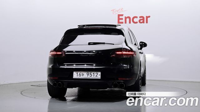 Porsche Macan 2018 — photo 4