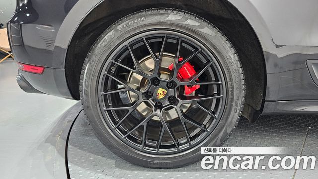 Porsche Macan 2018 — photo 5