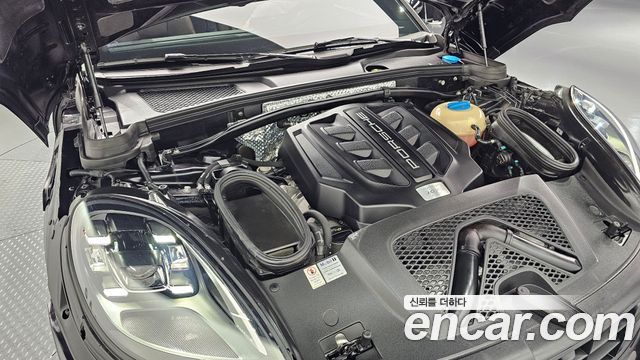 Porsche Macan 2018 — photo 6