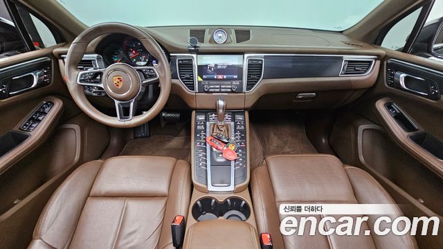 Porsche Macan 2018 — photo 7