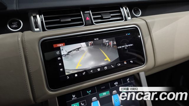 Land Rover Range Rover 2019 — photo 17
