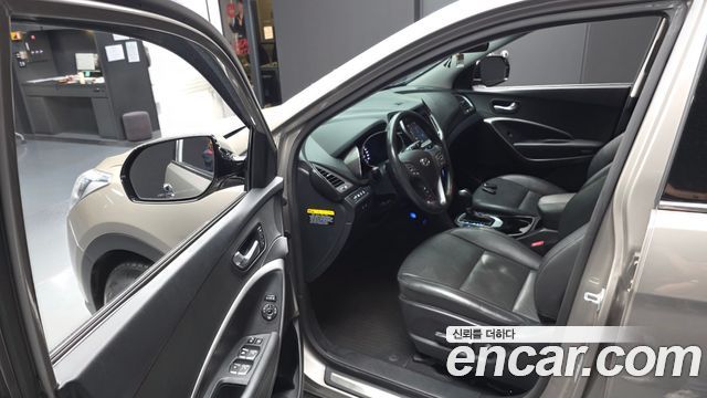 Hyundai Santafe 2016 — photo 13