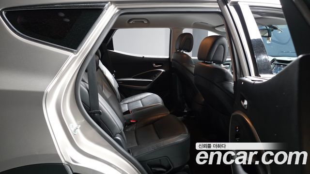 Hyundai Santafe 2016 — photo 18