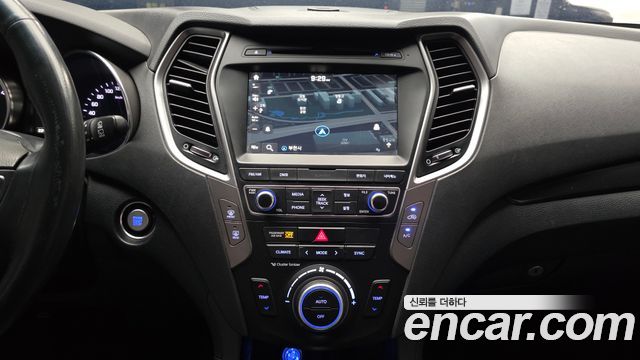 Hyundai Santafe 2016 — photo 21
