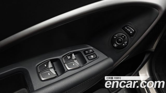 Hyundai Santafe 2016 — photo 28