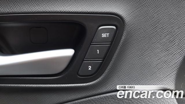 Hyundai Santafe 2016 — photo 31