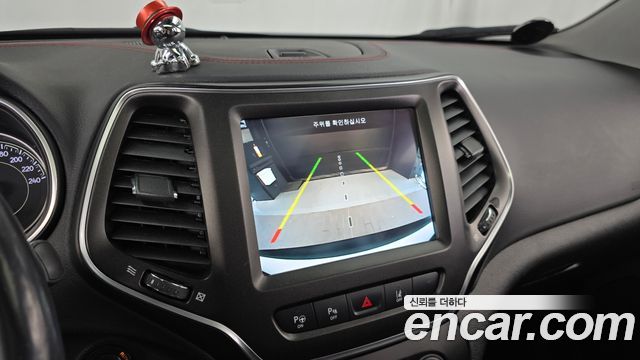Jeep Cherokee 2020 — photo 20