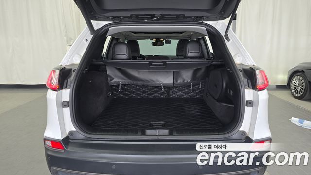 Jeep Cherokee 2020 — photo 26