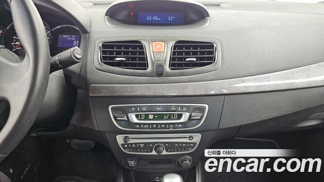 Renault Korea SM3 2011 — photo 14