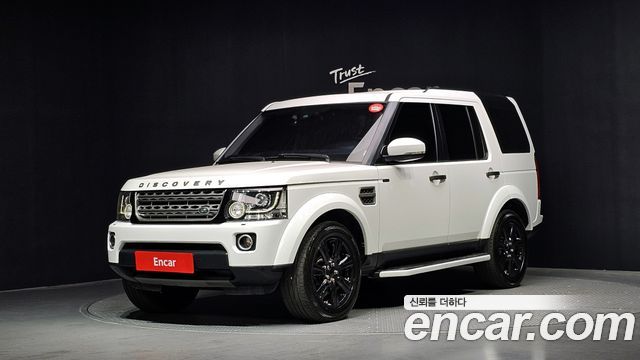 Land Rover Discovery 2016 — photo 1