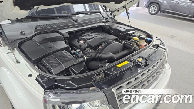 Land Rover Discovery 2016 — photo 6
