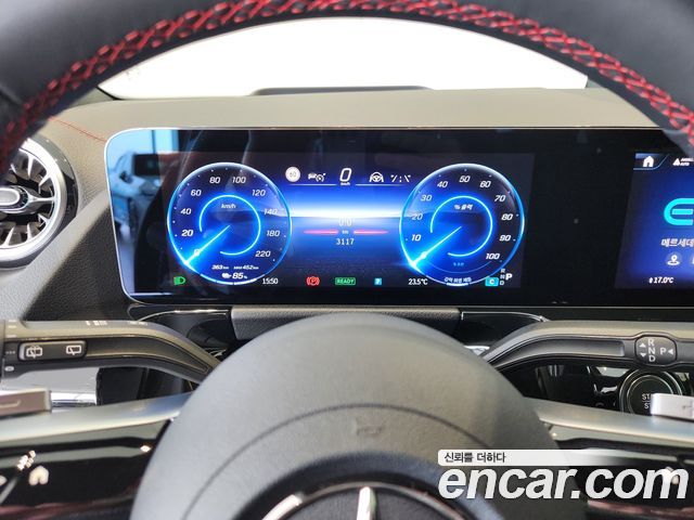 Mercedes-Benz EQA 2026 — photo 12