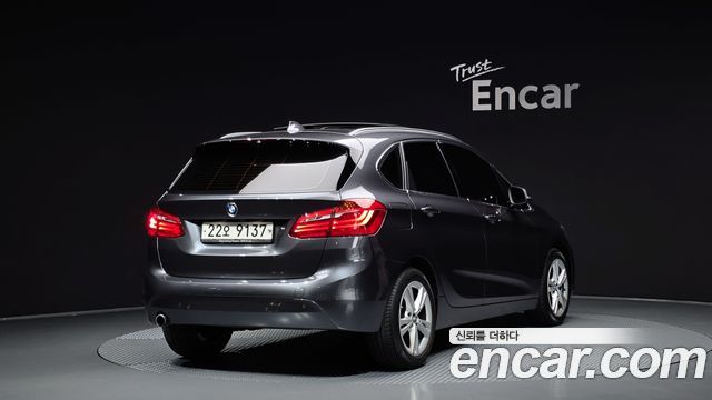 BMW 2-Series 2018 — photo 2