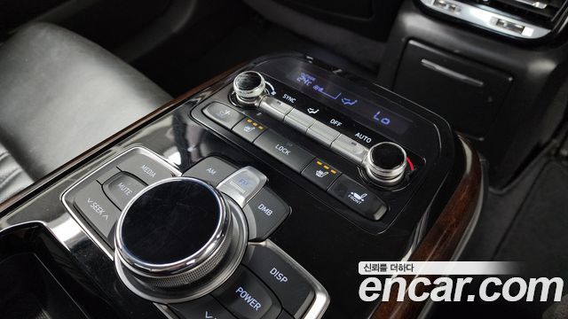 Genesis EQ900 2016 — photo 19