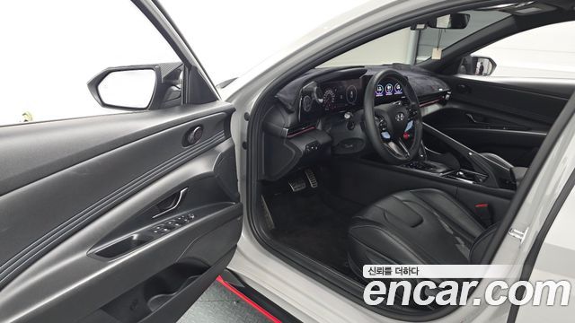 Hyundai AVANTE 2022 — photo 10