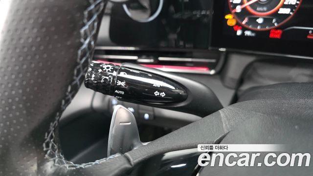 Hyundai AVANTE 2022 — photo 18