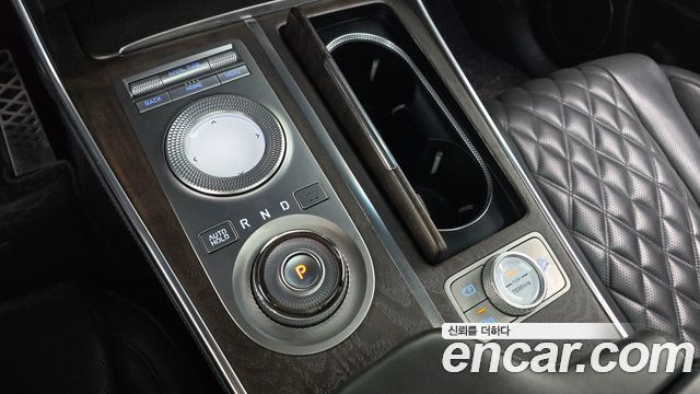 Genesis GV80 2022 — photo 12