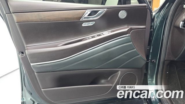 Genesis GV80 2022 — photo 14