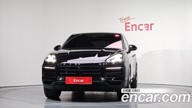 Porsche Cayenne 2023 — photo 3