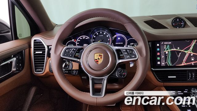 Porsche Cayenne 2023 — photo 13