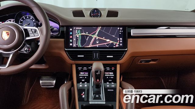 Porsche Cayenne 2023 — photo 14