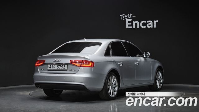 Audi A4 2014 — photo 2