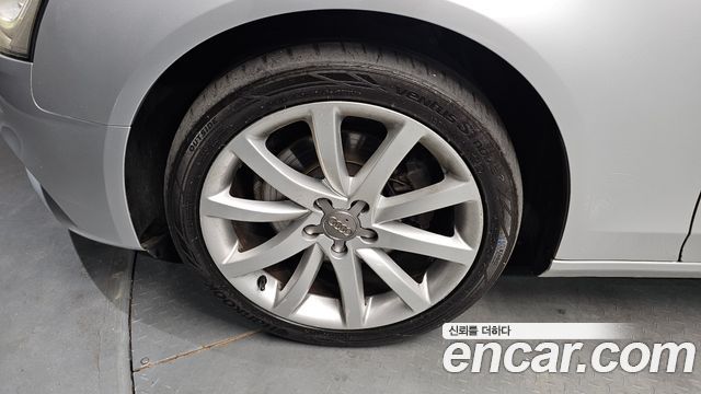 Audi A4 2014 — photo 5