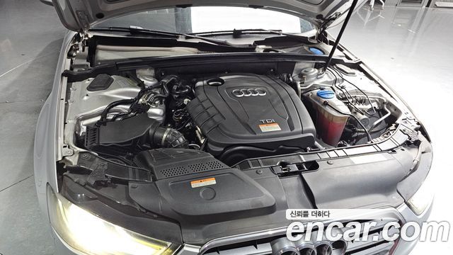 Audi A4 2014 — photo 6