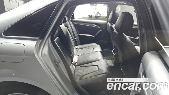 Audi A4 2014 — photo 11