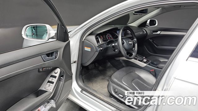 Audi A4 2014 — photo 12