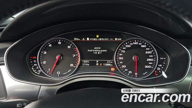 Audi A6 2014 — photo 11