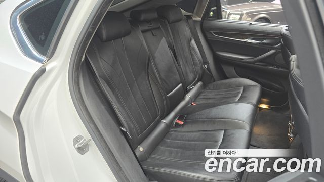BMW X6 2017 — photo 18