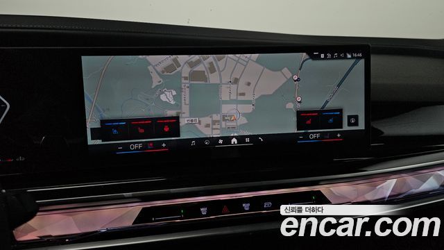 BMW 7-Series 2025 — photo 16
