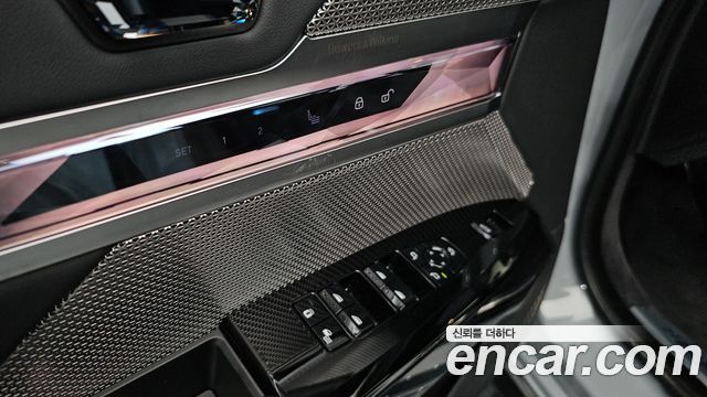 BMW 7-Series 2025 — photo 29