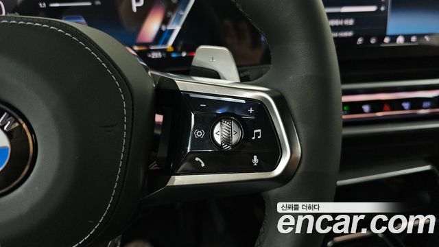 BMW 7-Series 2025 — photo 32
